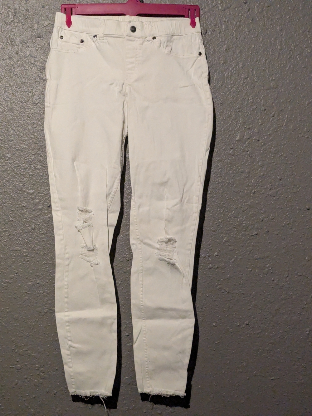 M White Distressed Womens Skinny Jeans Hue